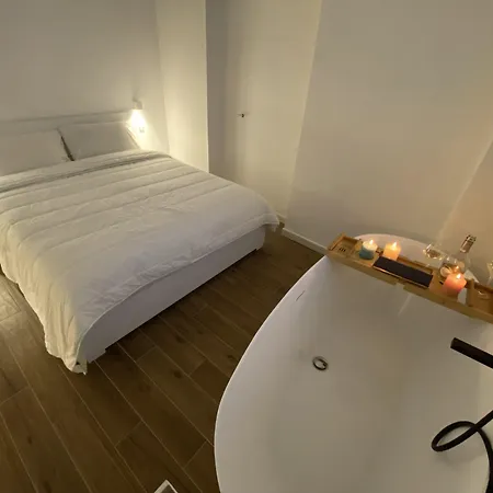Bed & Breakfast Casa Manfredi Roma 4*